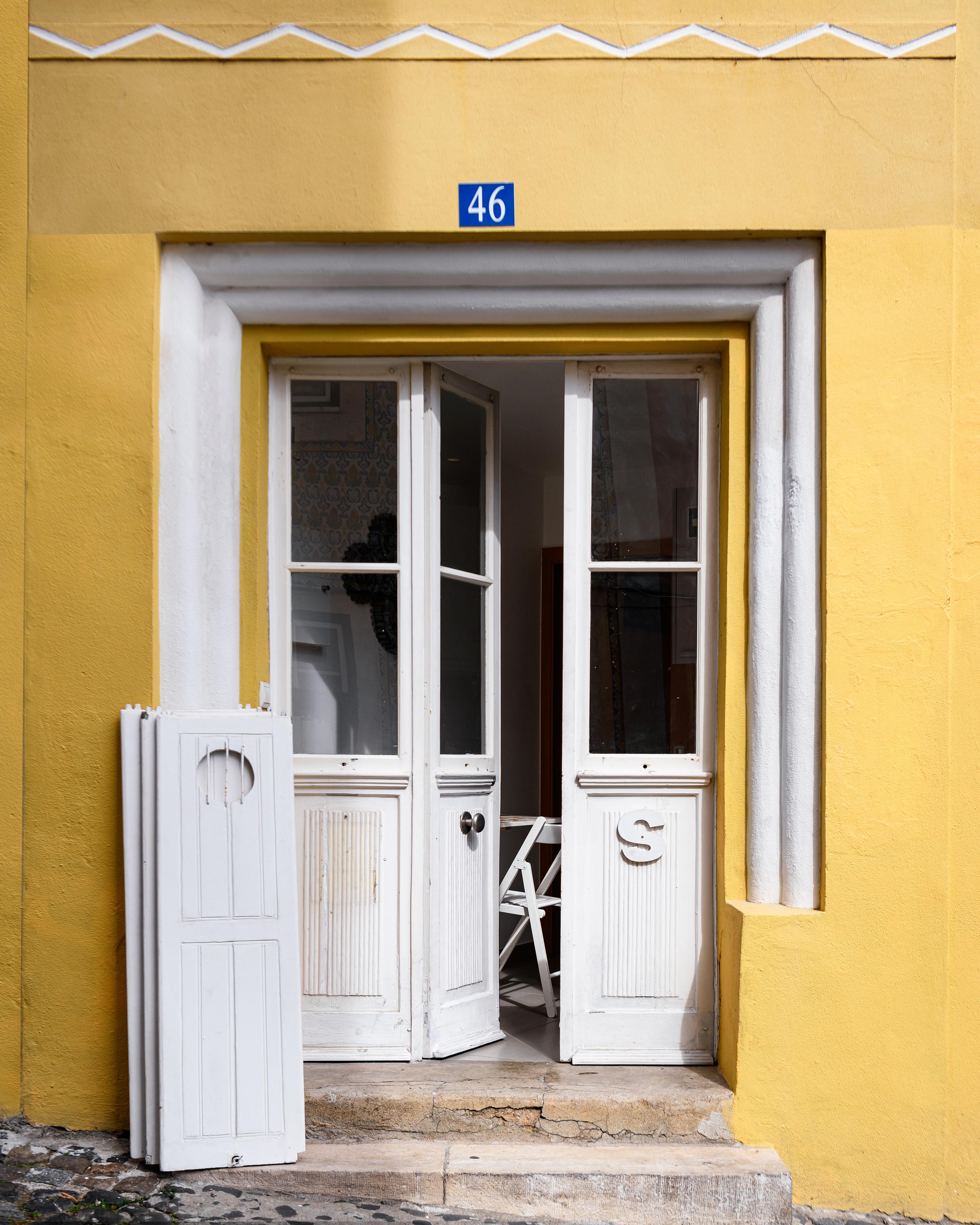Alfama Yellow House Lisbon Bagian luar foto